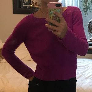 Fuchsia 360 Cashmere cropped sweater!